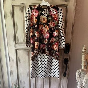Ladies Sew Modest Floral Set. Size S